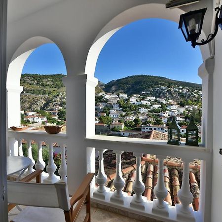 Feel At Home - Family House In Hydra Exterior photo