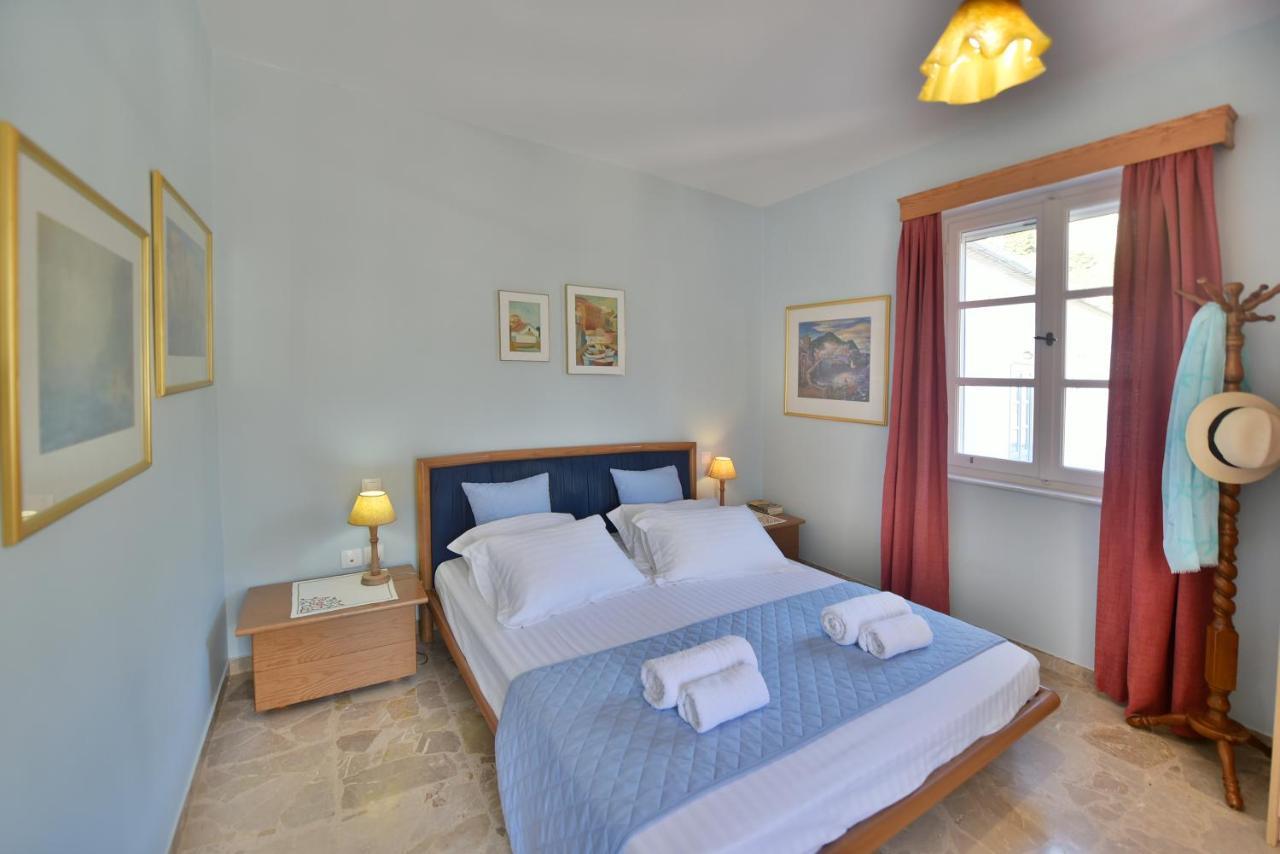 Feel At Home - Family House In Hydra Exterior photo