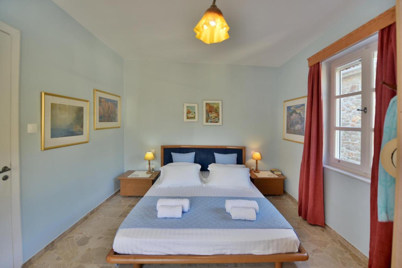 Feel At Home - Family House In Hydra Exterior photo