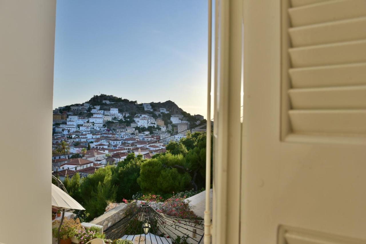 Feel At Home - Family House In Hydra Exterior photo